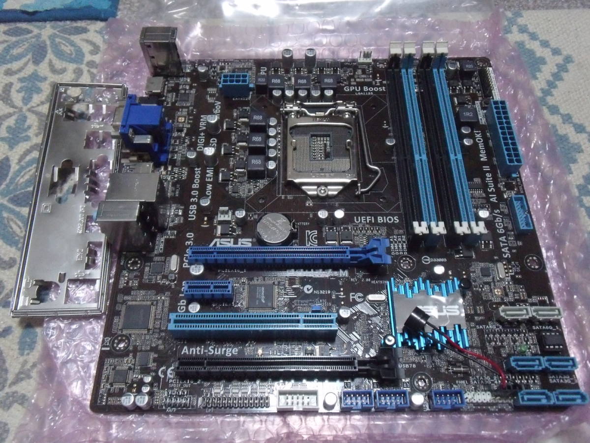 【即決・送料込み】ASUS P8H77-M REV 2.00 LGA1155 M-ATXマザーボード バックパネル付属 動作品_画像1