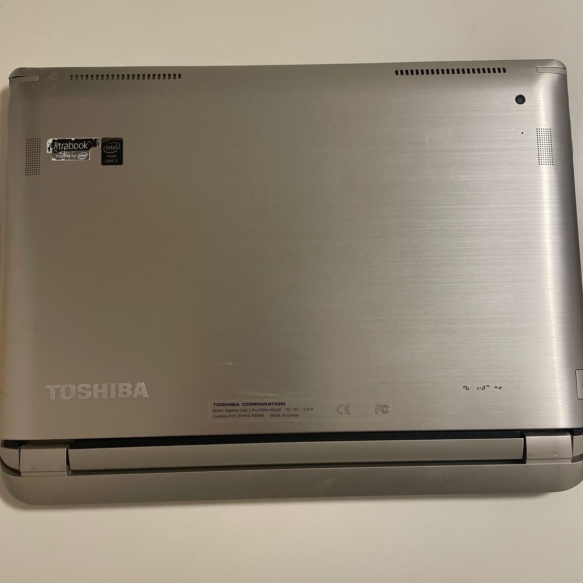 Toshiba Satellite Click 2 Pro P35W-B3226