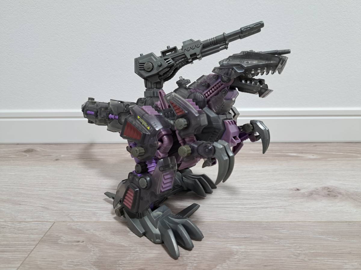 超希少！トミー ZOIDS 旧ゾイド ジェノザウラーホロテック(スペシャルカラーバージョンクリアブラック レイブン仕様)絶版品/限定版_画像2