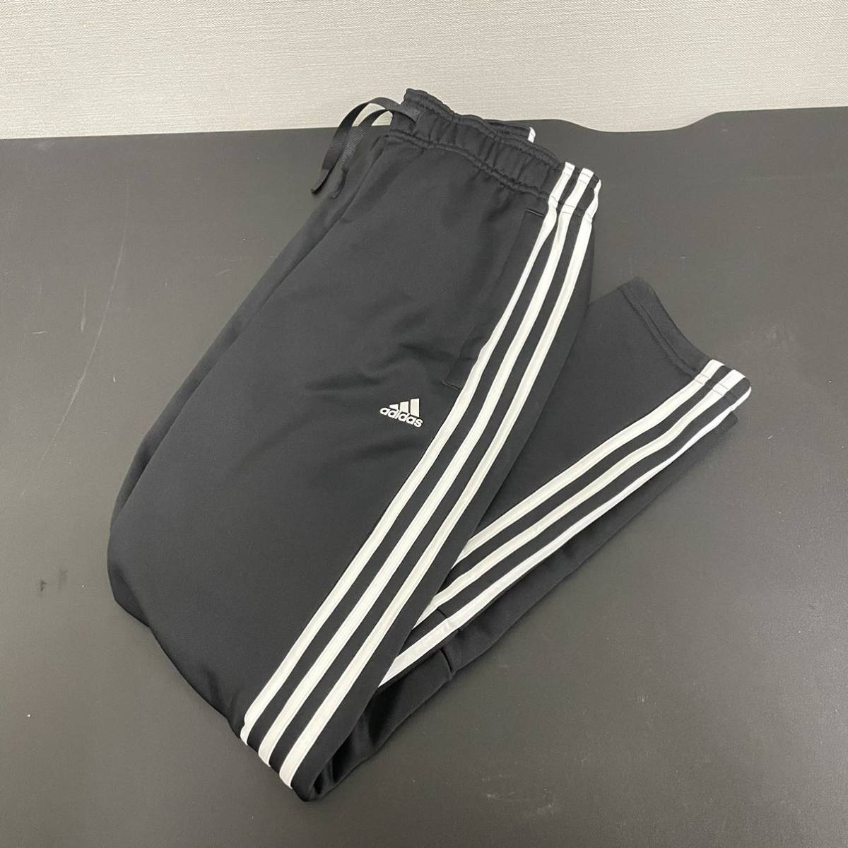  new goods unused Adidas jersey pants size 140 Kids 