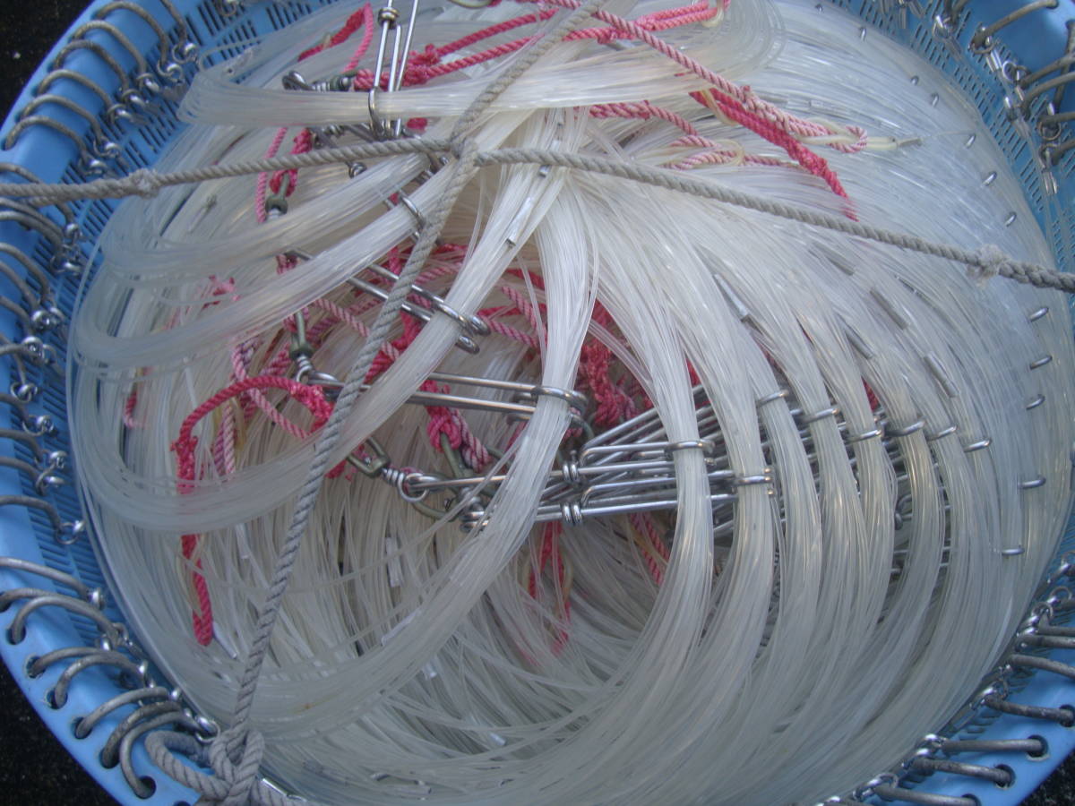 大型マグロ漁用延縄（クロマグロ）中古品　枝縄に針を全て取り付けてあります。 送料無料 。GOD大漁をお祈り申し上げます_画像7