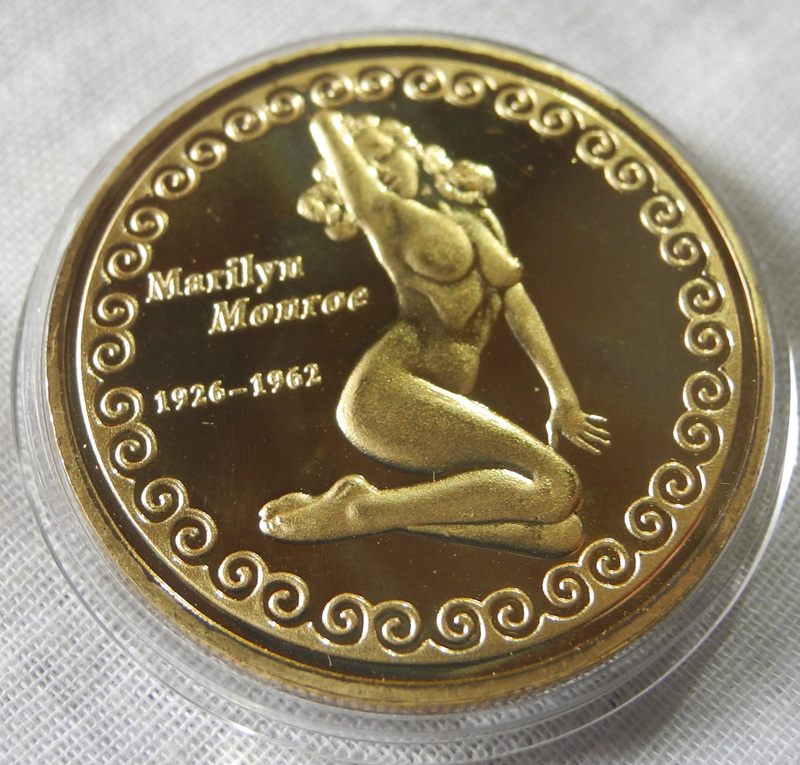マリリン・モンロー コレクションコイン 記念メダル 金貨 金メダル 黒 カラー版 24金P 1oz 1オンス ハリウッド_画像4