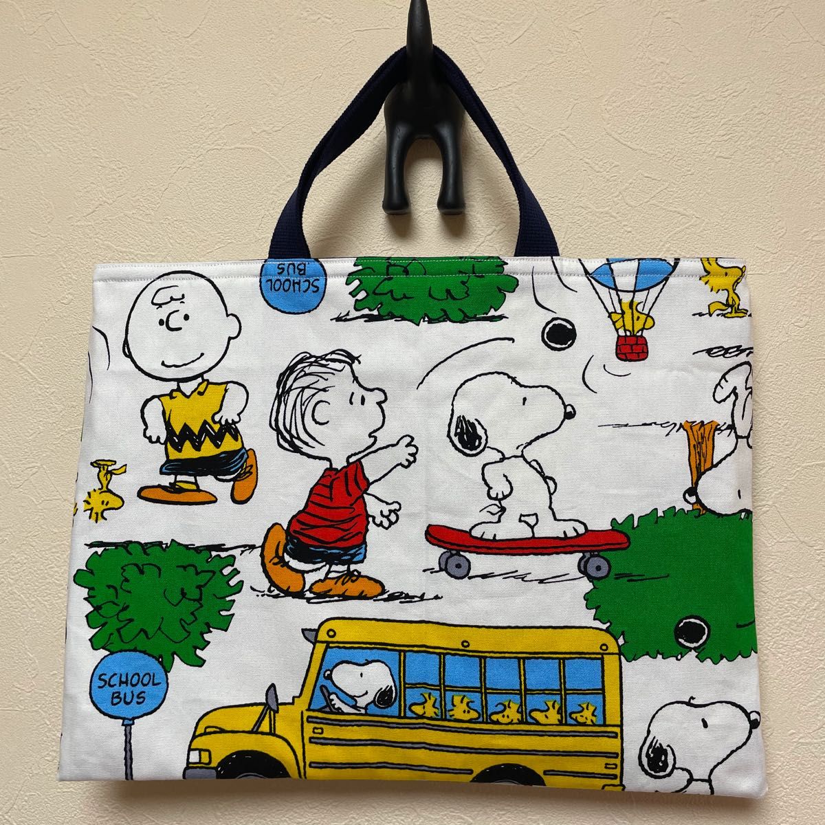 handmade♪レッスンバッグ　30×40×マチなし　絵本バッグ　スクールバス　スヌーピー　ピーナッツ　トートバッグ