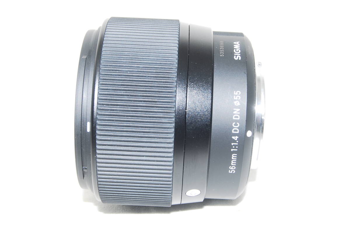 ★良品★SIGMA シグマ 56mm F1.4 DC DN Contemporary マイクロフォーサーズ 元箱付き♪_画像4