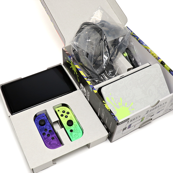 美品 Nintendo Switch(有機ELモデル) スプラトゥーン3エディション HEG-S-KCAAA