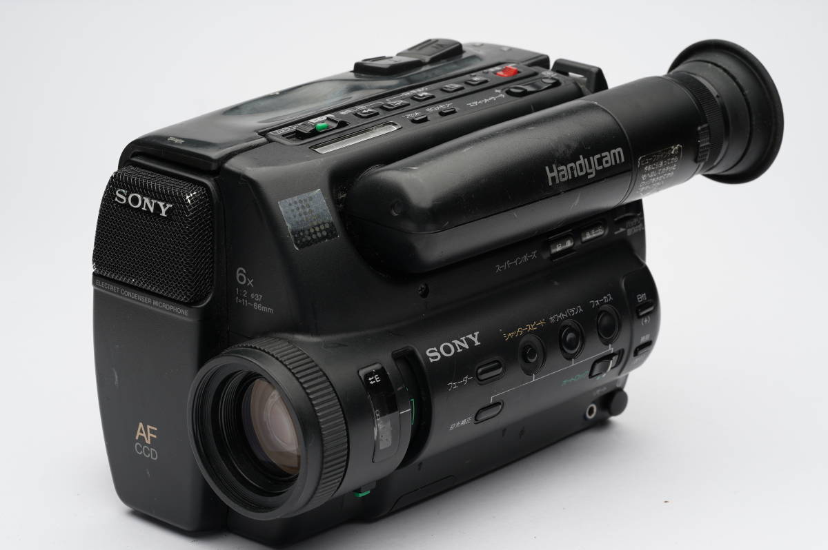 SONY Handycam CCD-TR55 ビデオカメラ Video8 送料520円_画像1