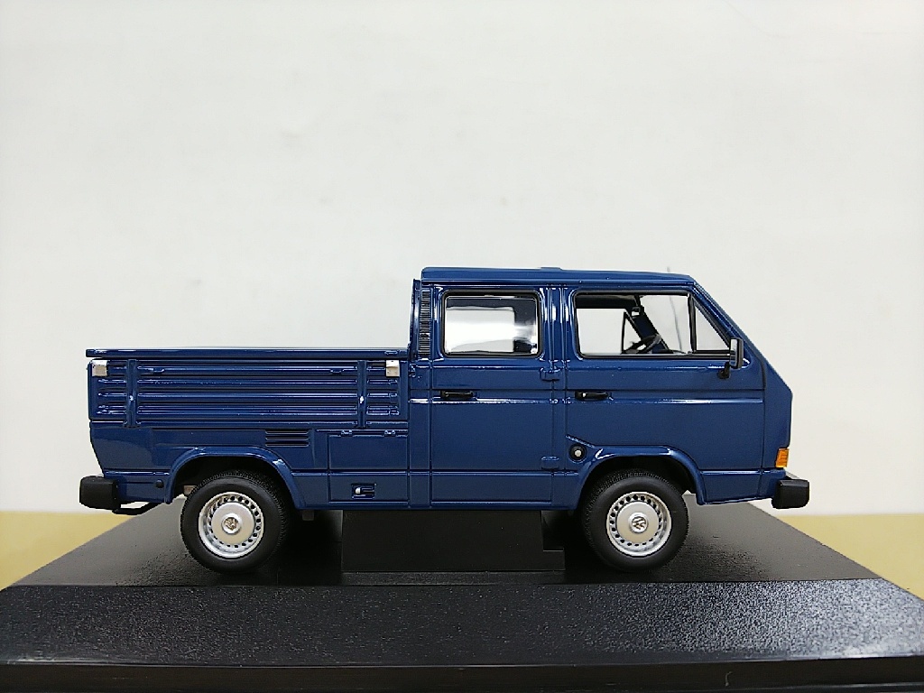 # PMA MINICHAMPS Minichamps 1/43 VW T3 Doka Prischenwagen голубой Volkswagen грузовик модель миникар 