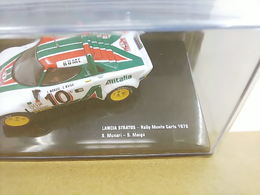 ■ アシェット 1/43 LANCIA STRATOS -Rally Monte Carlo 1976 S.Munari - S.Maiga ランチアストラトス ラリーモンテカルロ モデルミニカー_画像4