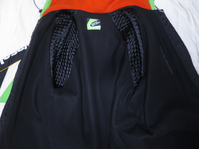kawasaki Racing カワサキ レーシング ベンチコート M ~ L 裏 kawasaki Racing カワサキ レーシング ベンチコート M ~ L 裏
