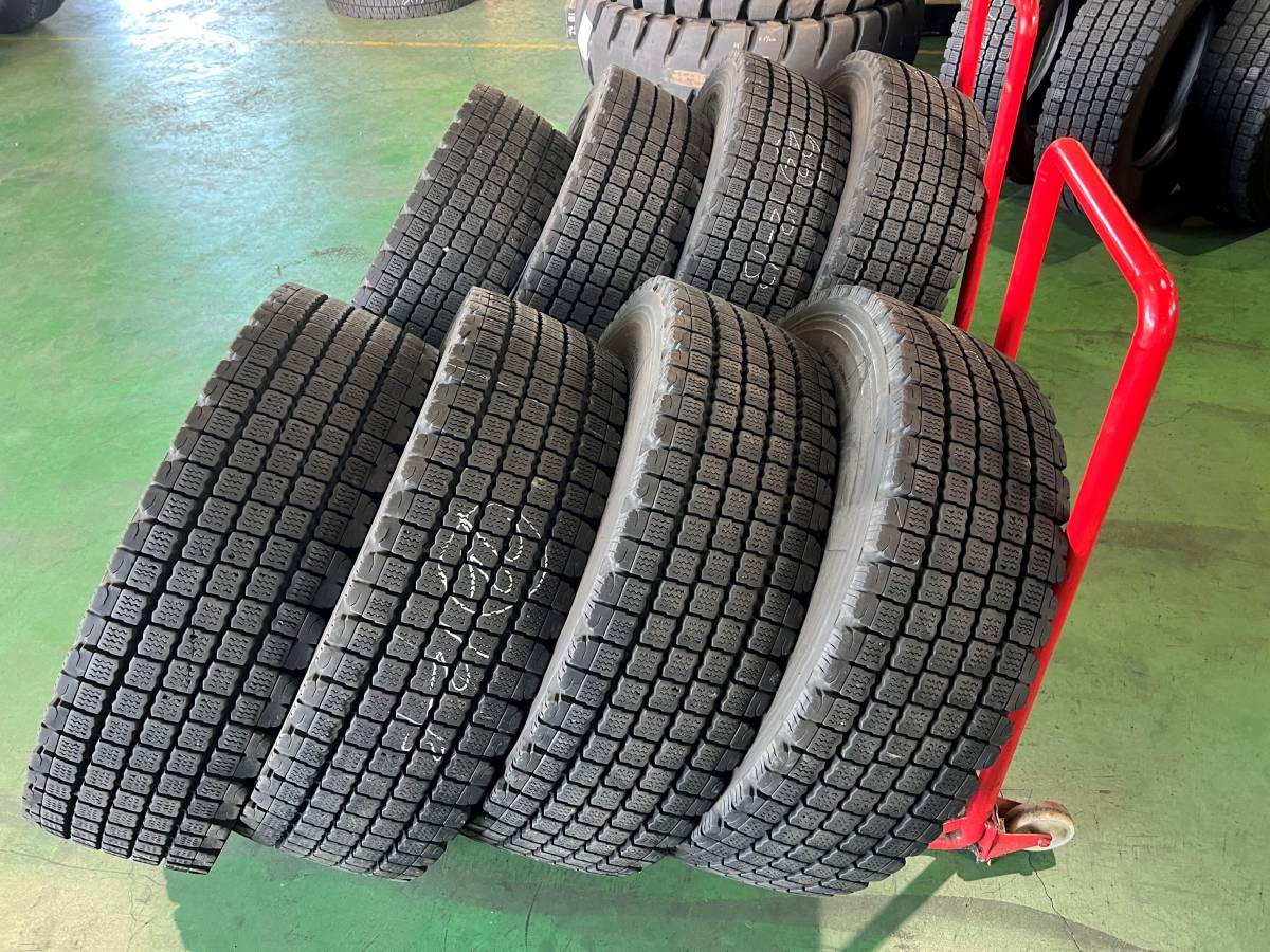 B19-3-12☆265/70R19.5 BS W910 2019年製 13-12mm 中古8本セット！ ブリヂストン スタッドレス k270_画像1