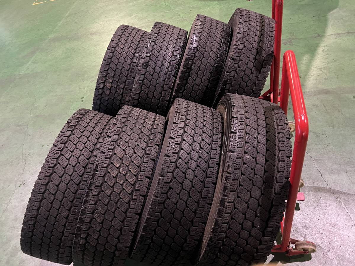 T19-3-12 ☆265/70R19.5 2019年 中古8本 11-10mm トーヨー M966 スタッドレス k320_画像1