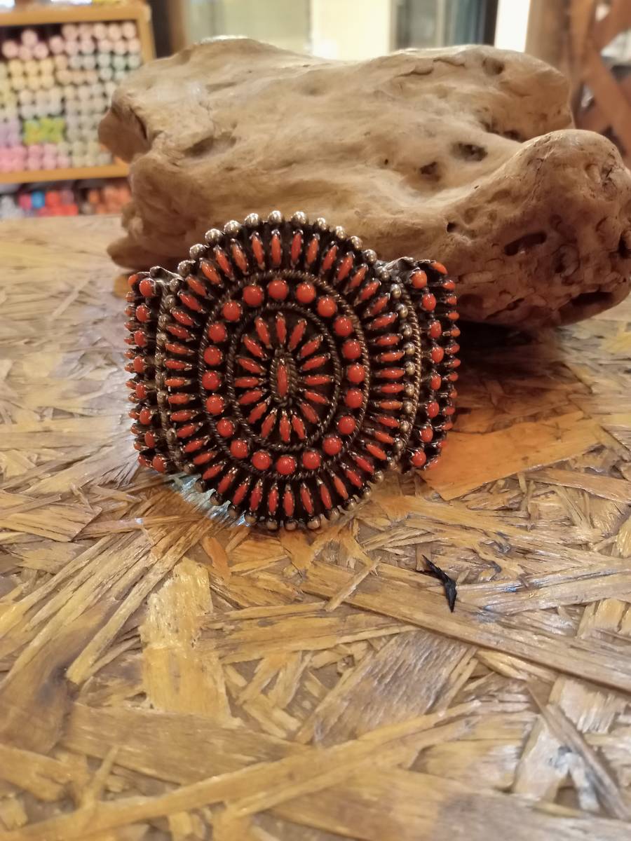  rare new goods, red .., bangle, cluster, silver 925, Indian,neitib, red coral Navajo, lady's, wrist small .. man 