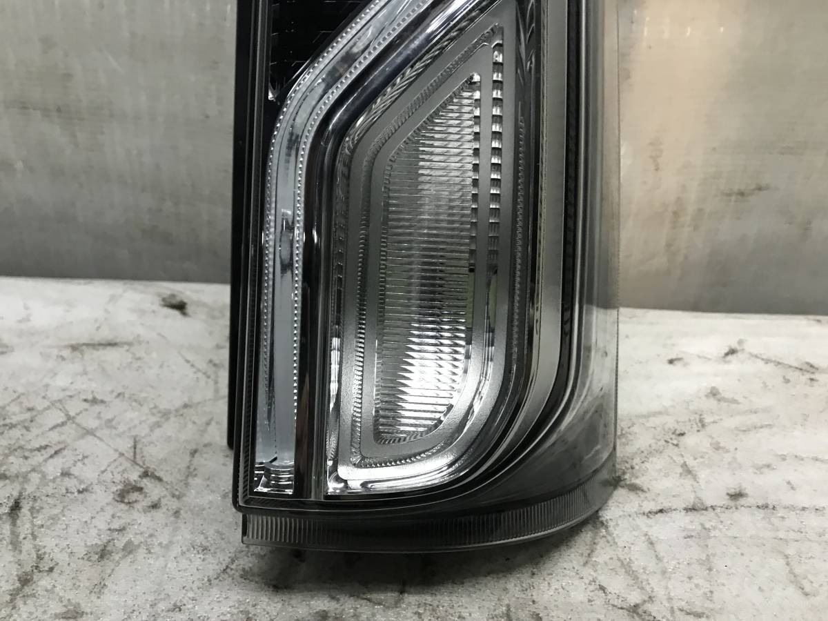 MK53S スペーシア カスタム 純正 LED テールライト テールランプ 右側 KOITO 220-5938M 中古_画像7