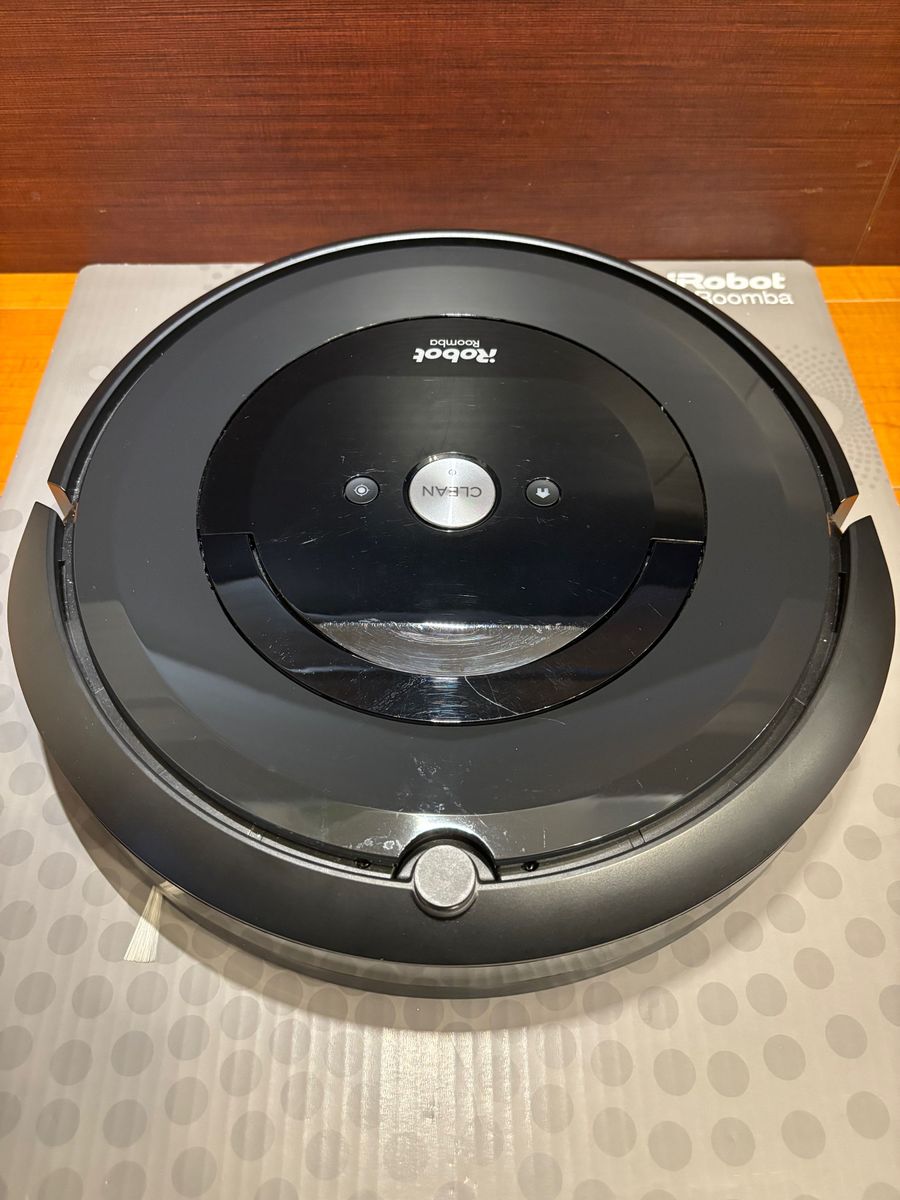 24時間以内・送料無料・匿名配送 iRobotルンバe5 ロボット掃除機 24時間以内・送料無料・匿名配送 iRobotルンバe5 ロボット掃除機