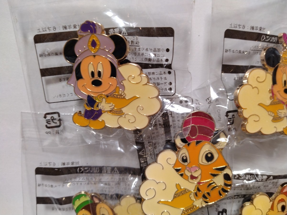 Disney ワゴンゲーム ミッキー ミニー チップ＆デール チャンドゥ ピンバッジ TDS TDL TDR ピンズ ディズニーシー ディズニーランド_画像2