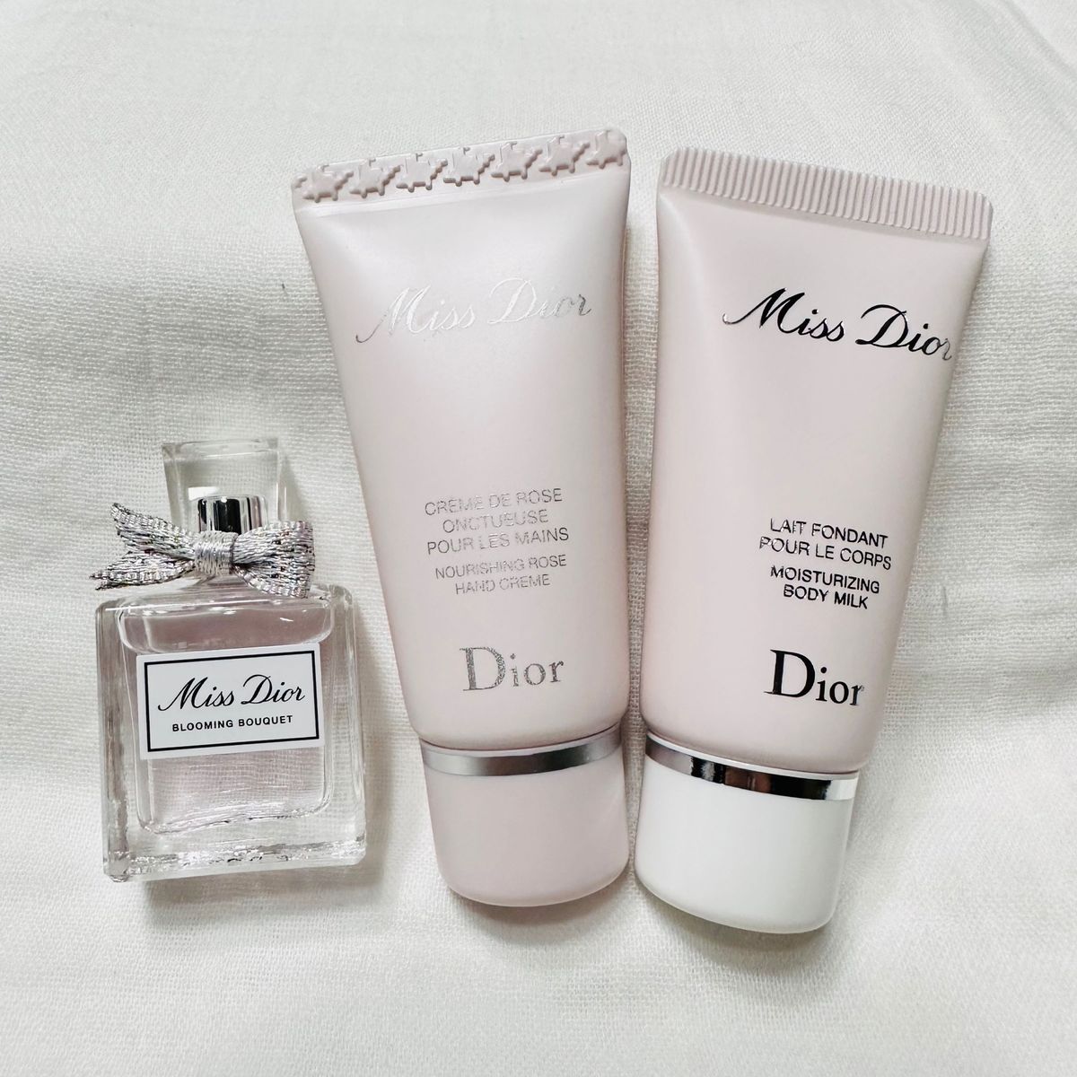 Christian Dior ディオール ノベルティ ミスディオールトラベルセット ハンドクリーム ボディミルク 香水 巾着ポーチ
