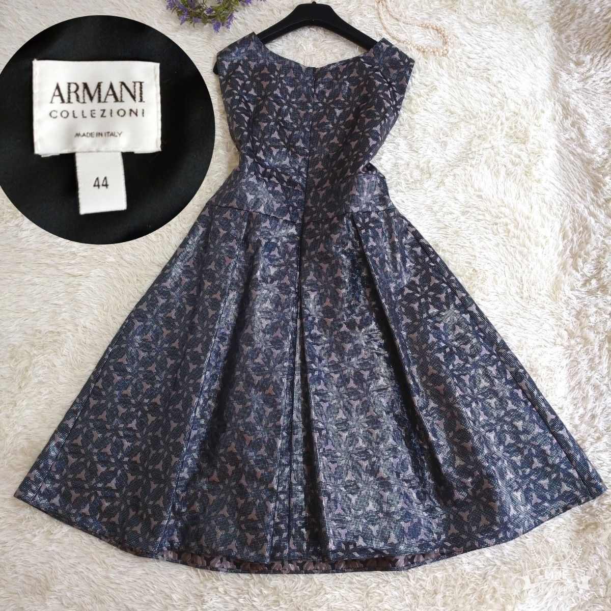 美品 イタリヤ製 希少な大きめサイズ ARMANI ワンピース 光沢ドレス 44 