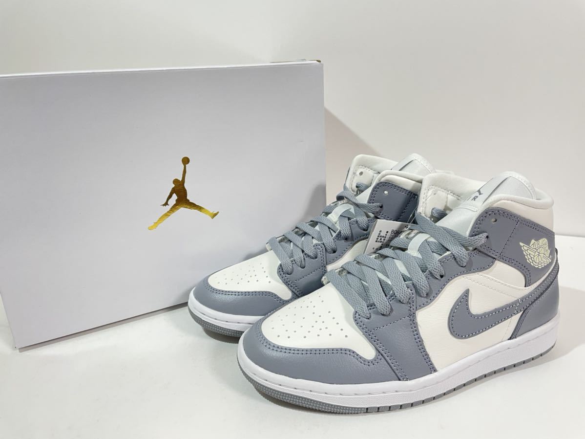 【送料無料】【新品】ウィメンズ27.5㎝　NIKE WMNS AIRJORDAN1 MID ナイキ ウィメンズ エアジョーダン 1 ミッド グレー ステルス