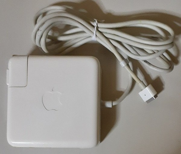3990 MagSafe ACアダプタ Apple 85W MagSafe Power Adapter A1222 アップル MacBookPro 電源アダプタ_画像2