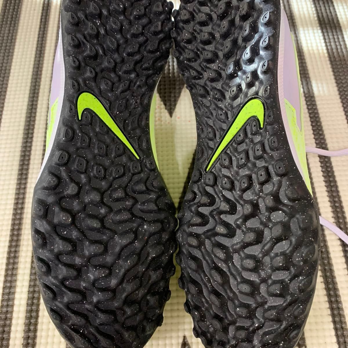 NIKE サッカー　スパイク　トレーニングシューズ