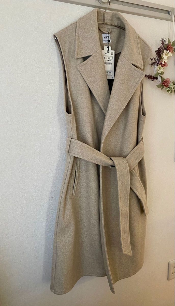 新品未使用品】ZARA ザラ ノースリーブロングコート ロング 新品未使用品】ZARA ザラ ノースリーブロングコート ロング