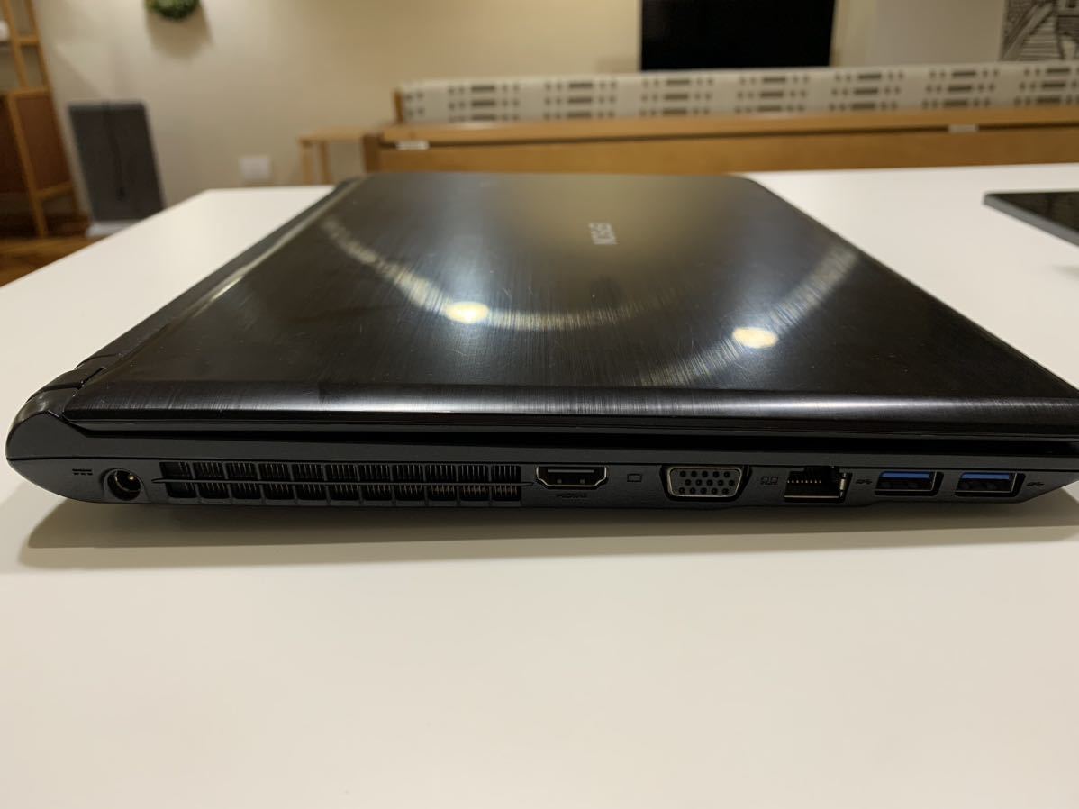 EPSON Endeavor NY2500S-Z 14インチ メモリ増設済み8GB SSD換装済み Core i5 6200U リカバリ済み Windows10 美品 _画像4