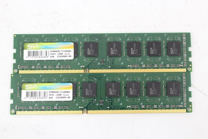 SP SP008GBLTU160N02 DDR3 1600 8GB×2枚☆合計16GB☆メモリ☆_画像1