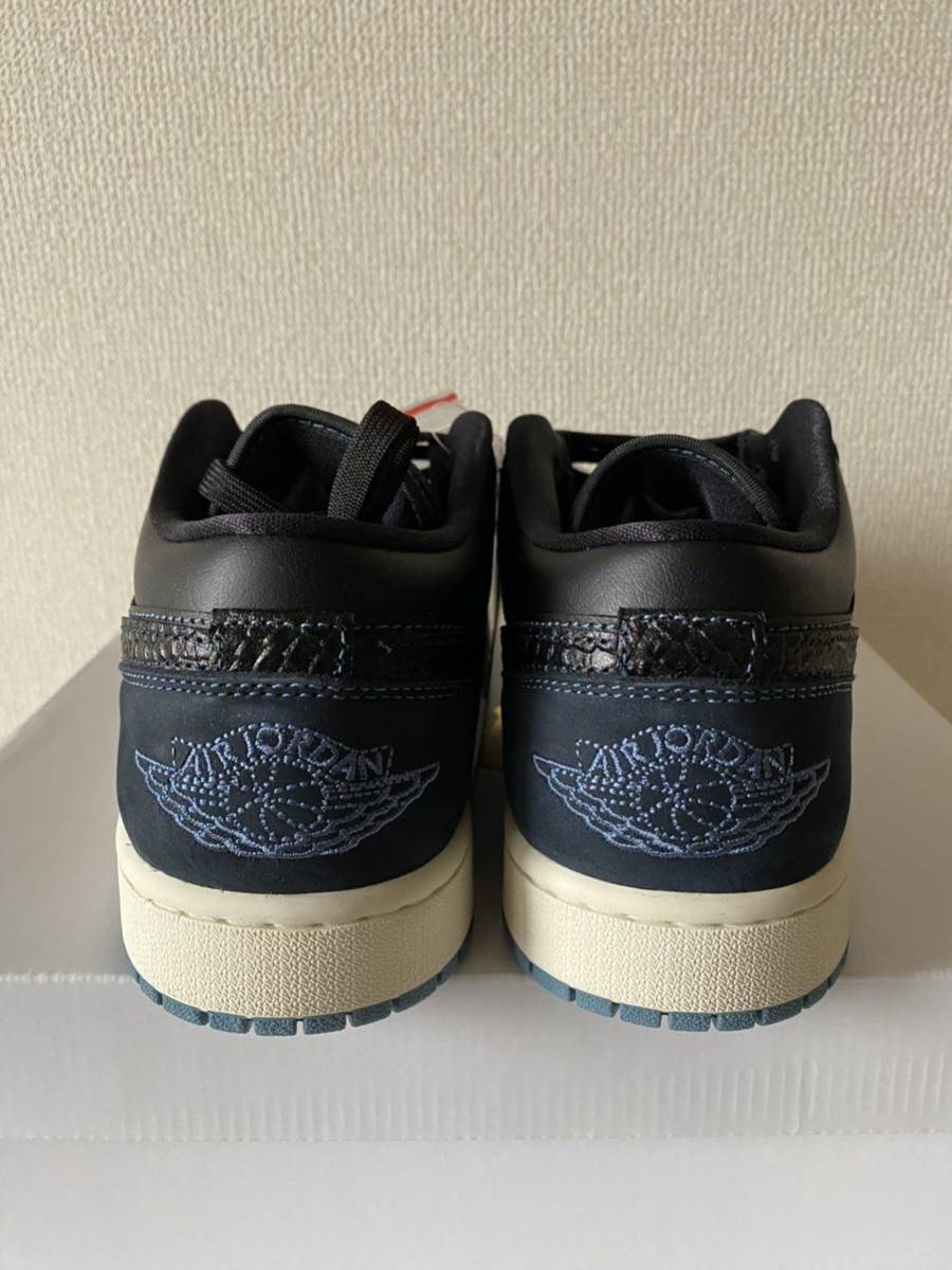 ナイキ ウィメンズ エアジョーダン1 ロー ネイビー/ブラックスネークスキン 27.5cm Nike WMNS Air Jordan 1 Low Navy/Black FJ5478-010の画像5