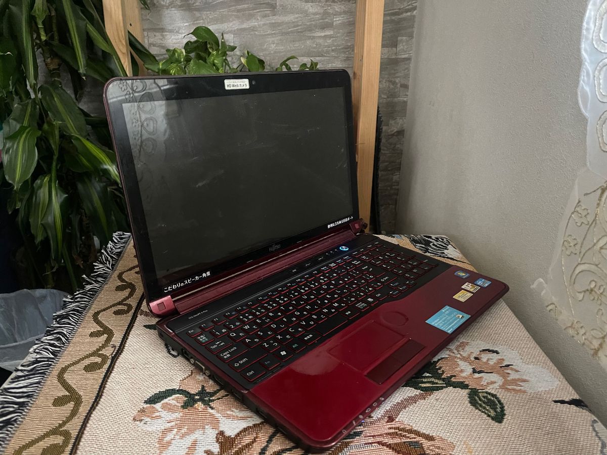 富士通 LIFEBOOK AH77/H i7&Windows11ノートPC