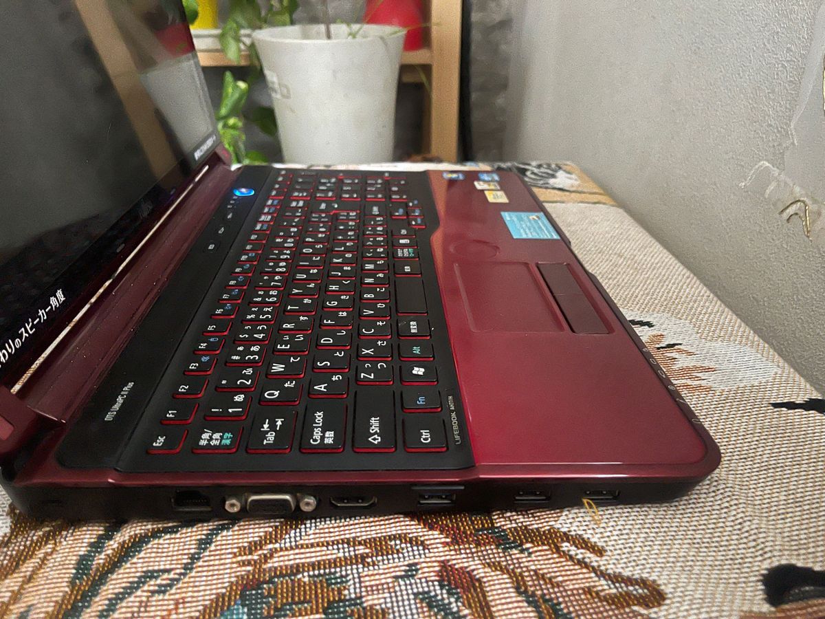 富士通 LIFEBOOK AH77/H i7&Windows11ノートPC