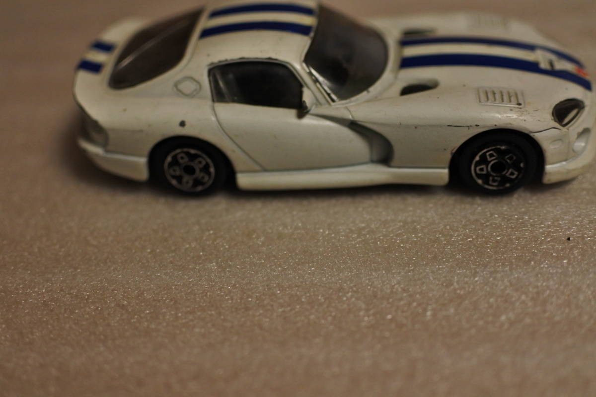 1/43 BBurago Dodge wiper GTS coupe 