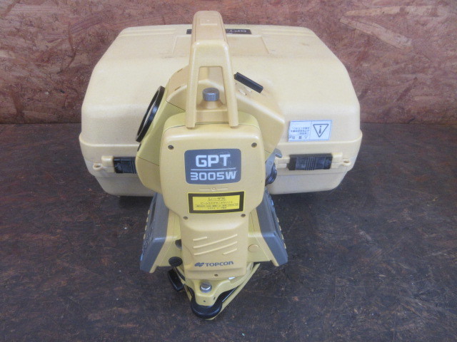 【12】 23 トータルステーション TOPCON GPT-3005W トプコン 電源OK 、デジタル表示OK ジャンク_画像4