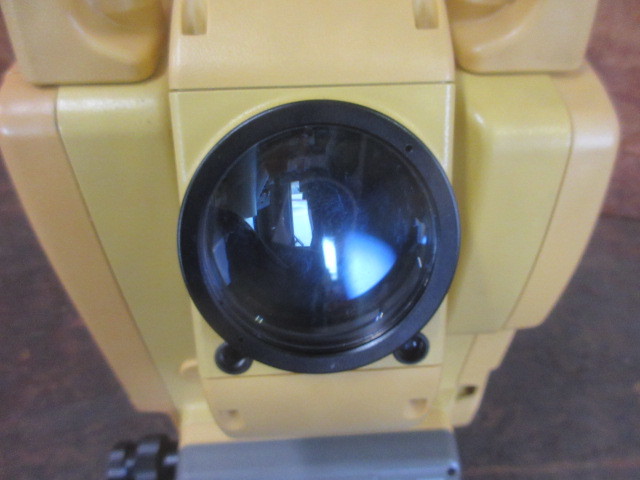 【12】 23 トータルステーション TOPCON GPT-3005W トプコン 電源OK 、デジタル表示OK ジャンク_画像7