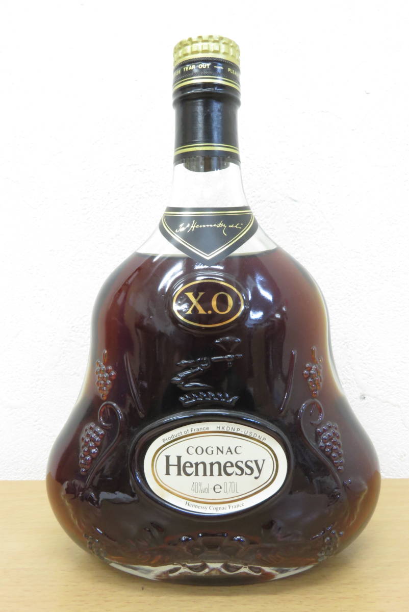 1872 ア512-003　お酒　ヘネシー XO　Hennessy X.O　コニャック　ブランデー　COGNAC　BRANDY　700ml 40%　未開栓 古酒　60_画像1