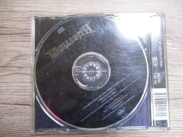 BT　E5　送料無料♪【　MEGADETH　SYMPHONY OF DESTRUCTION　】中古CD　_画像2