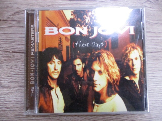 ZZ　H6　送料無料♪【　BON JOVI　THESE DAYS　】中古CD　_画像1