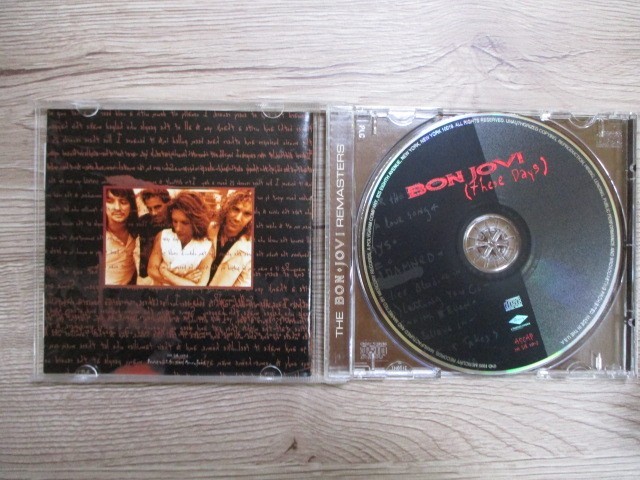 ZZ　H6　送料無料♪【　BON JOVI　THESE DAYS　】中古CD　_画像3