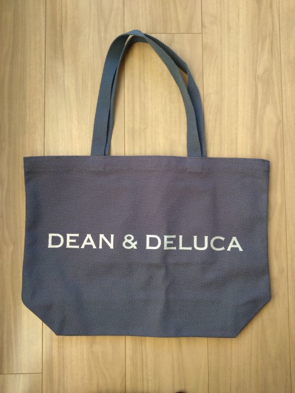 国内直営店購入☆DEAN & DELUCA チャリティートート2023　ブルーグレー Lサイズ　ディーンアンドデルーカ　トートバッグ　エコバッグ青紺_画像2