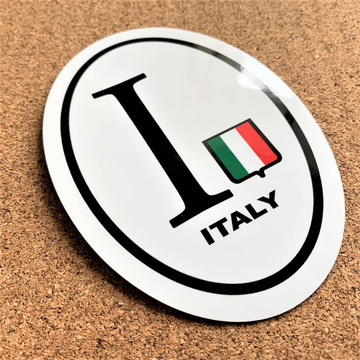 Z0D1縦●ビークルID/イタリア国識別ステッカー Mサイズ 12x8.5cm●シール FIAT フィアット 500 ヨーロッパ 国旗 国名 Italy 車に_Wc EU_画像1