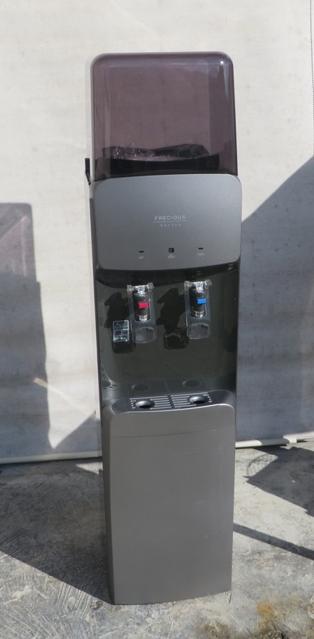 富士山の銘水 ウォーターサーバー WFD-1700 ロングタイプ - 家電 富士山の銘水 ウォーターサーバー WFD-1700 ロングタイプ - 家電
