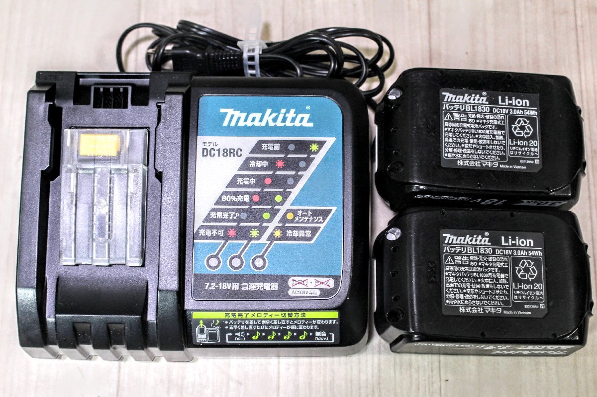 ☆動作品☆makita マキタ　充電式インパクトドライバ　TD149D　ケース　取扱説明書　充電器　バッテリー2点付属　8M1126_画像10