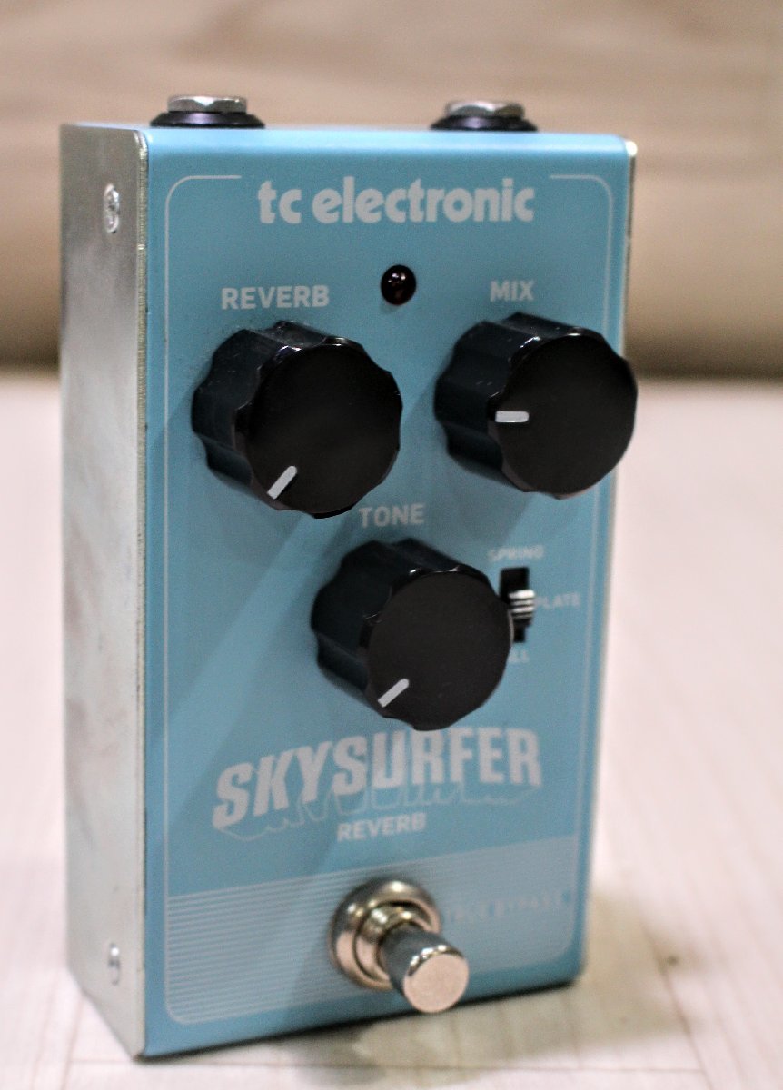 ☆動作品☆ tc electronic (ティーシーエレクトロニック) リバーブ SKY SURFER エフェクター 13J1686_画像1