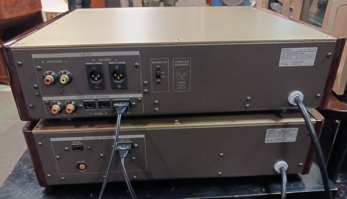 中古品 SONY ソニー コンパクトディスク・デジタルオーディオシステム CDP-R1a/D/Aコンバーター DAS-R1aペア_画像6