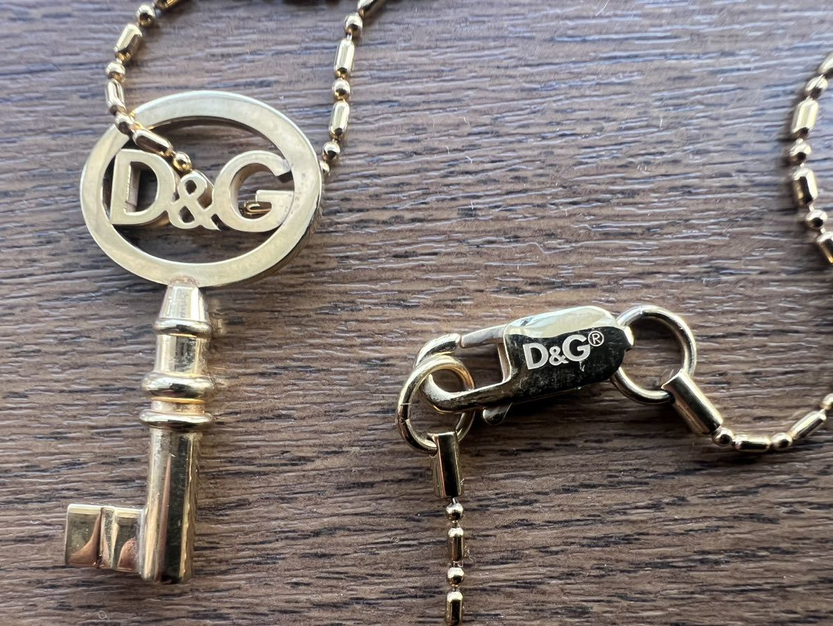 D &G ドルチェ&ガッバーナ　ゴールド　ネックレス　ペンダント　ロゴ　金　　　DOLCE & GABBANA YG_画像2