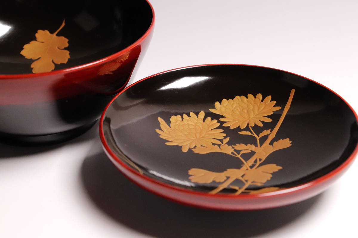 専用品です CG65 時代輪島塗 菊に蝶本金蒔絵 闇蒔絵 黒塗椀 四客 専用品です CG65 時代輪島塗 菊に蝶本金蒔絵 闇蒔絵 黒塗椀 四客