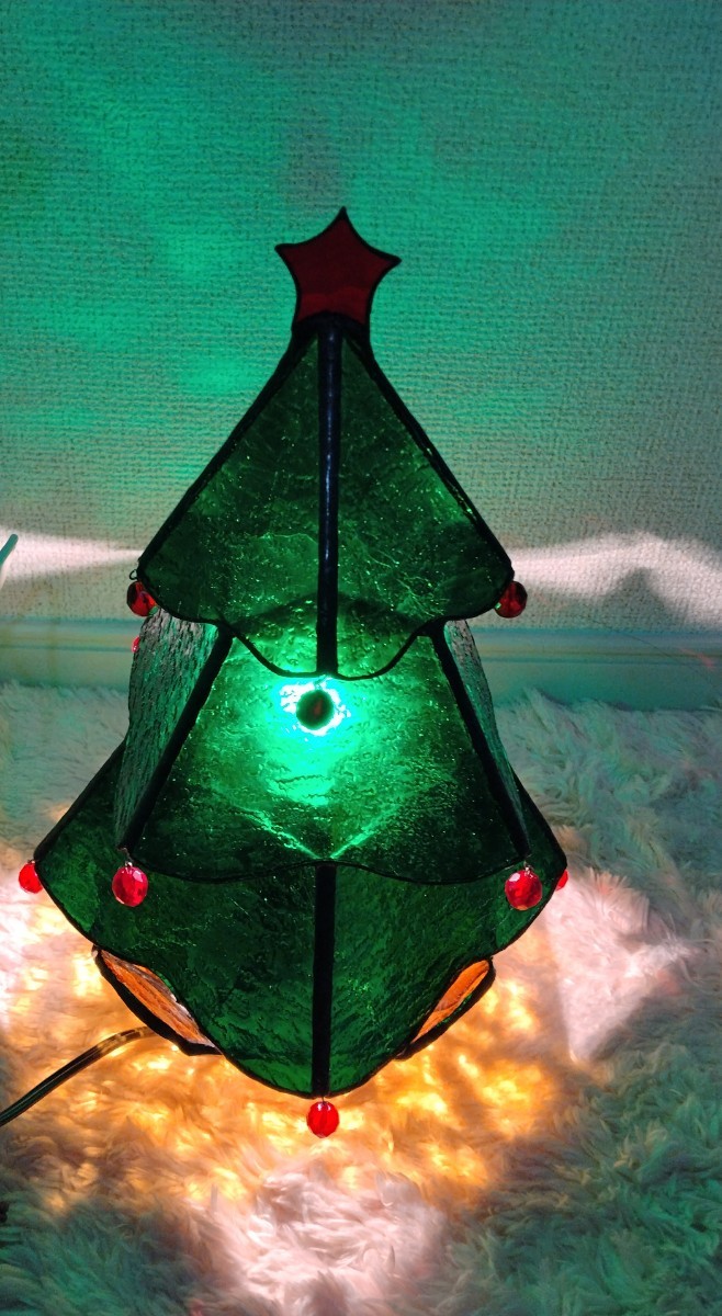 ステンドグラス クリスマスツリー アンティーク テーブルランプ スタンドライト ランプ 卓上ランプ インテリア ステンドグラスランプ_画像2