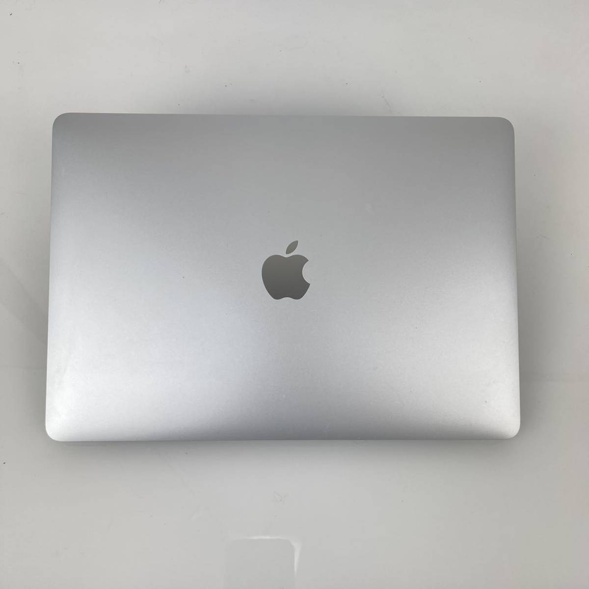 MacBook Pro A1708 (13-inch, 2017, Two Thunderbolt 3 ports)　C02TV0F7HV2D バッテリー不良のみジャンク ラティーナ マックブックプロ_画像1