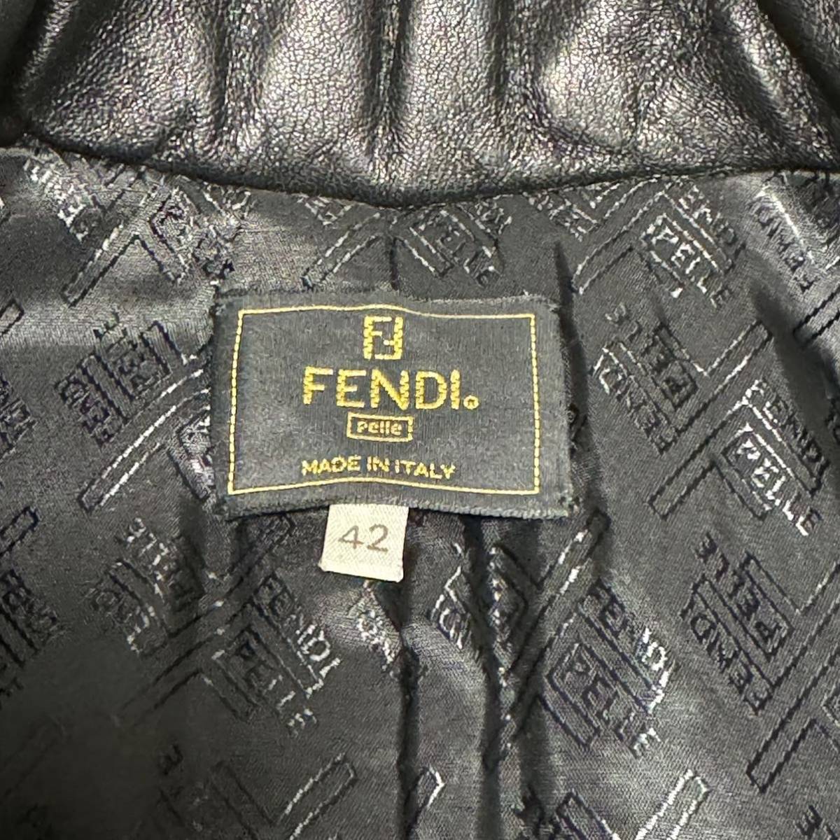 希少★ FENDI フェンディ レザージャケット ブルゾン ズッカ柄 _画像9