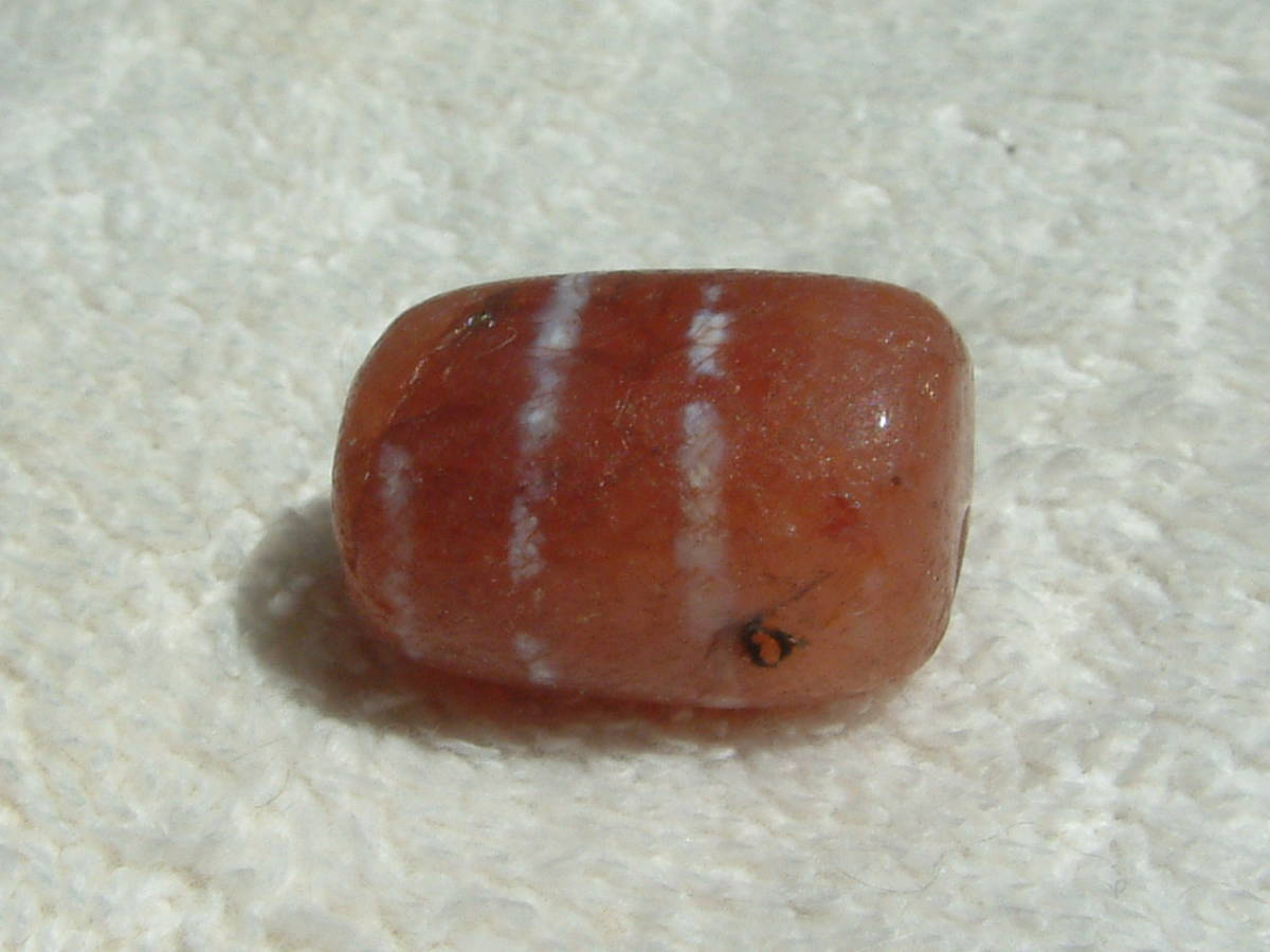 254【天珠八仙】〈15～17世紀頃のOLD.チベタンEtched Carnelian〉ペマラカ後期 小粒.線天珠..約1.8㌢_画像1