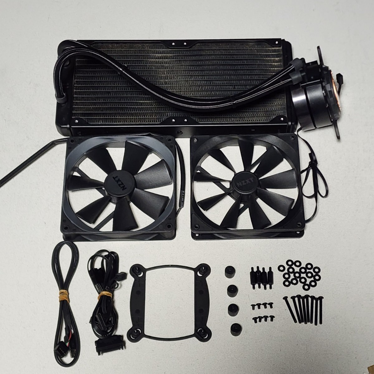 NZXT KRAKEN X62 280mm簡易水冷型CPUクーラー NZXT製ファン換装 NZXT KRAKEN X62 280mm簡易水冷型CPUクーラー NZXT製ファン換装